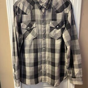 Levi's Black and Gray Plaid Button-Up Shirt
